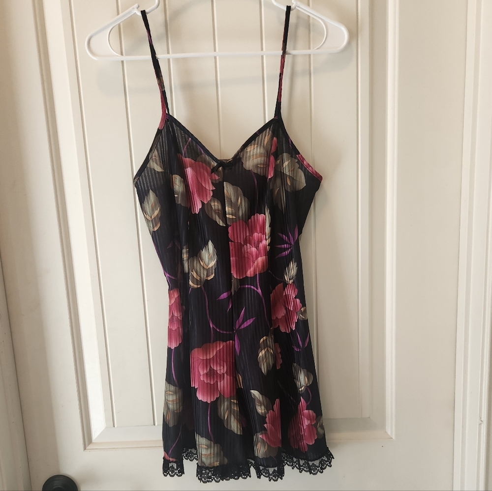 Petra Fashions Lingerie/Teddy, Black background w/ pink rose pattern, Size Small